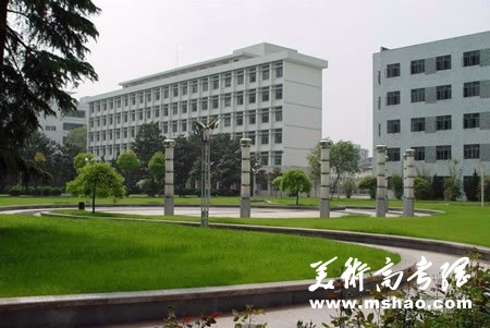 湖北大学校园风光